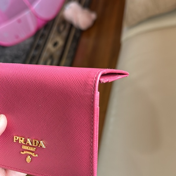 Authentic Safiano leather Prada. - Picture 14 of 16